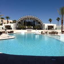 How Luxury Properties Maintain World-Class Swimming Facilities